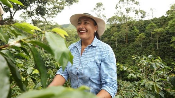 Nespresso and the FNC pay joint tribute to Colombian coffee-growing women